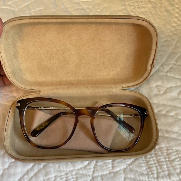 Chloe Glasses - Picture 3 of 12